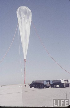 Launch of the Manhigh III gondola from Holloman AFB