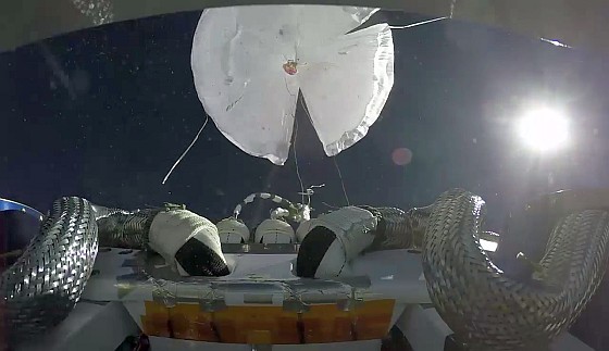 View of the STARLINER separation from the balloon taken by an up-looking camera (Image: Boeing)